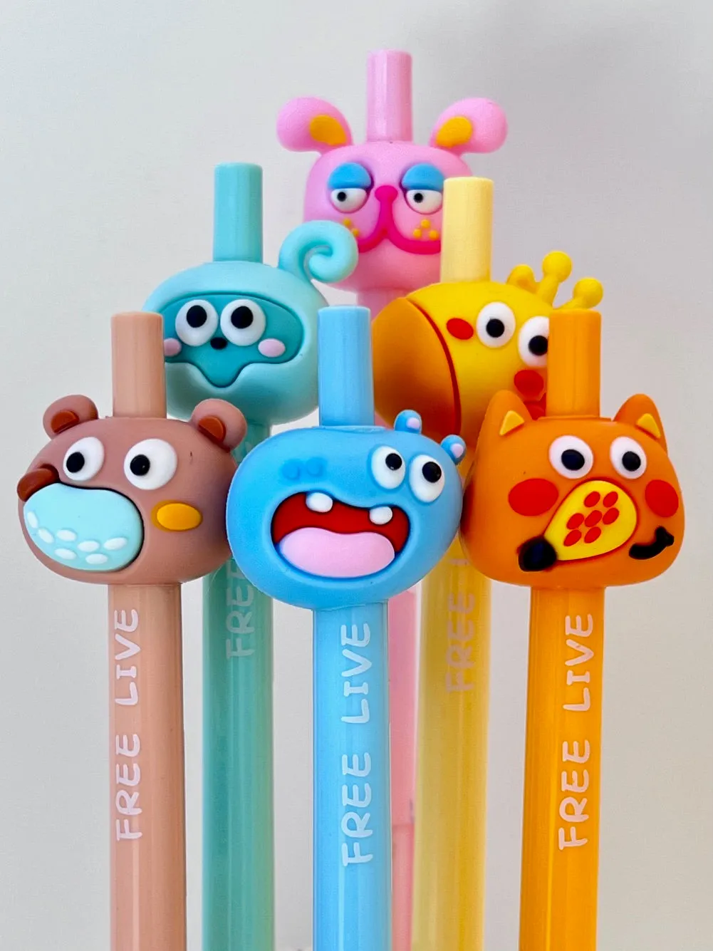 22645 LIVE FREE ANIMALS RETRACTABLE GEL PEN-36