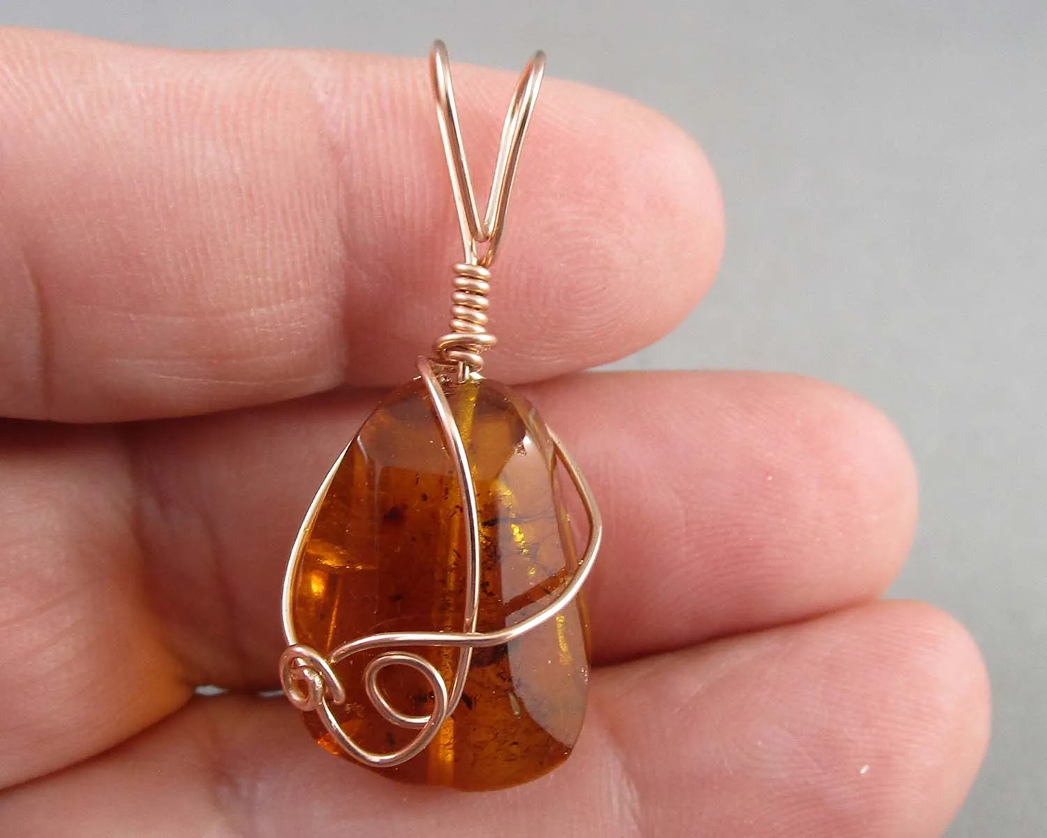 Amber Pendant (14KGF) B028-2