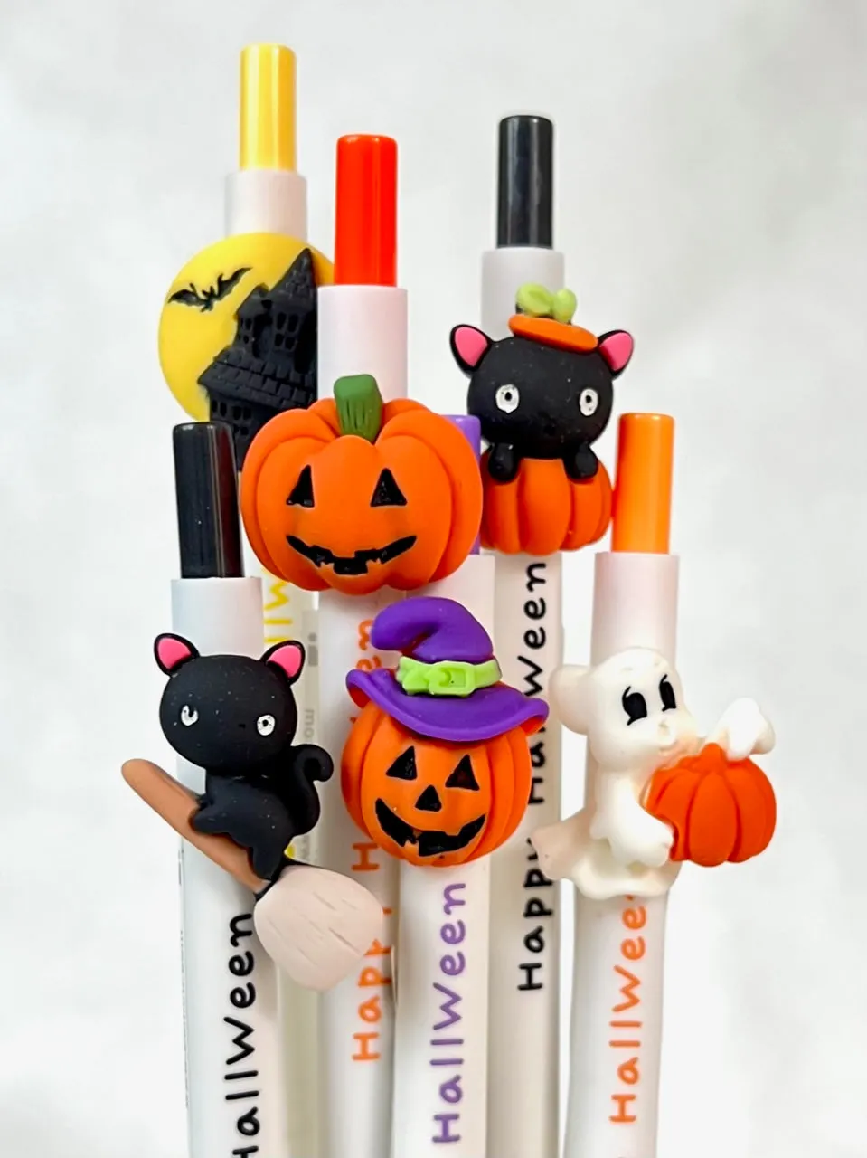 X 22535 HALLOWEEN RETRACTABLE GEL PEN-DISCONTINUED